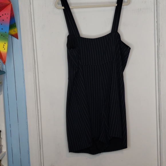 Forever 21 NWT Black Pinstriped Shorts Romper - Picture 6 of 6